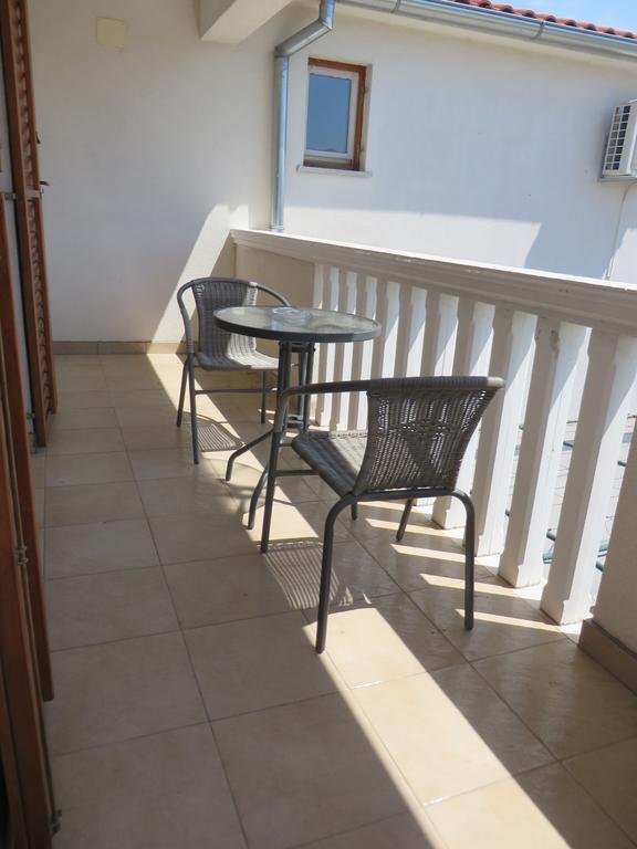Filipovic Apartments With Pool Biograd Na Moru Esterno foto