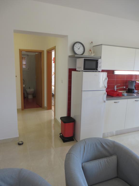 Filipovic Apartments With Pool Biograd Na Moru Esterno foto