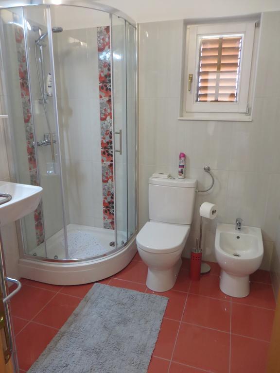 Filipovic Apartments With Pool Biograd Na Moru Esterno foto