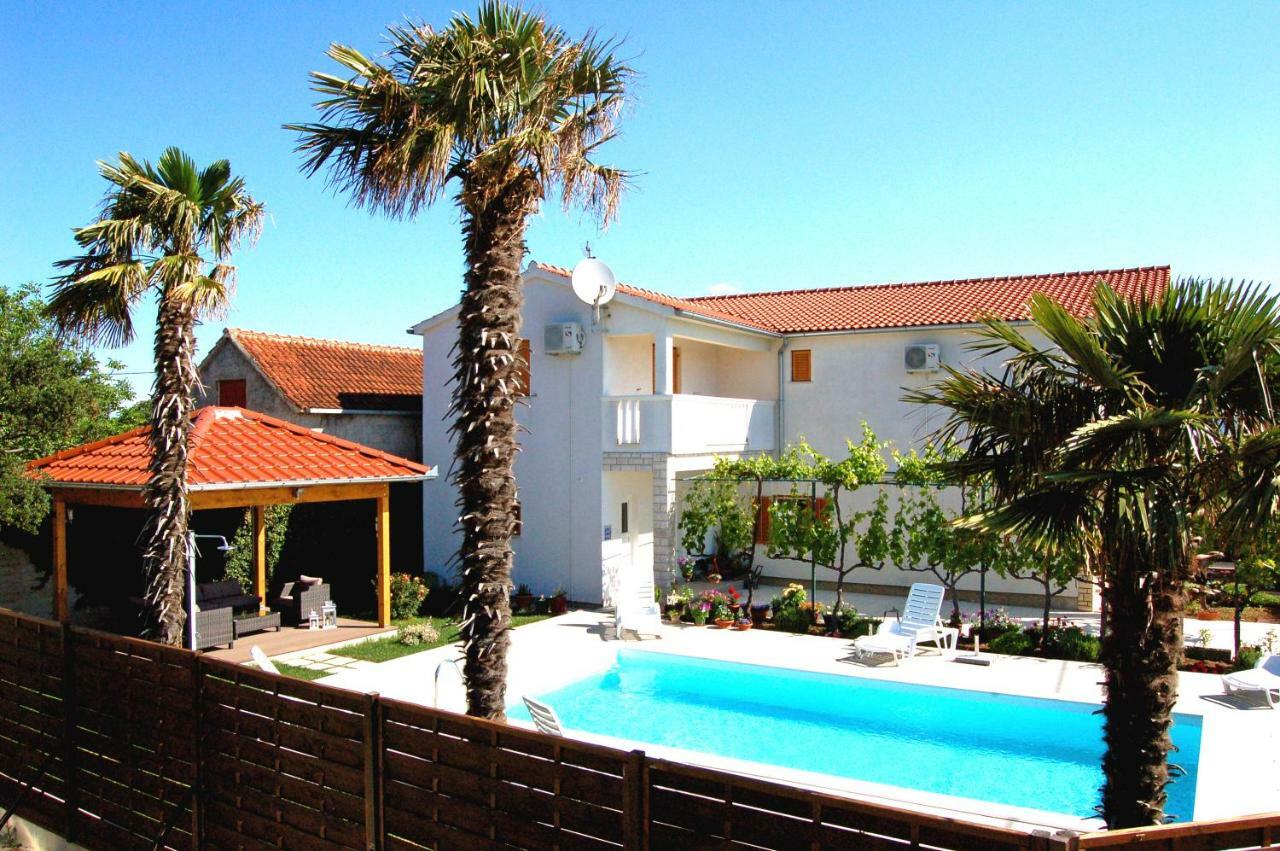 Filipovic Apartments With Pool Biograd Na Moru Esterno foto